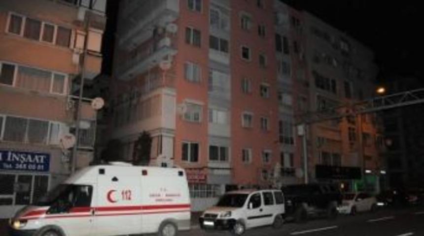 İzmir&rsquo;de Sır İntihar