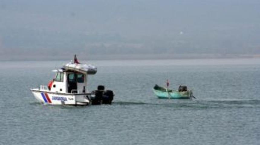 Beyşehir G&ouml;l&uuml;&rsquo;nde Yasak Ağla Avlanmaya Ceza