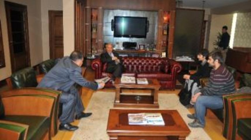 Yaşar Gen&ccedil;lere Nasihat Etti