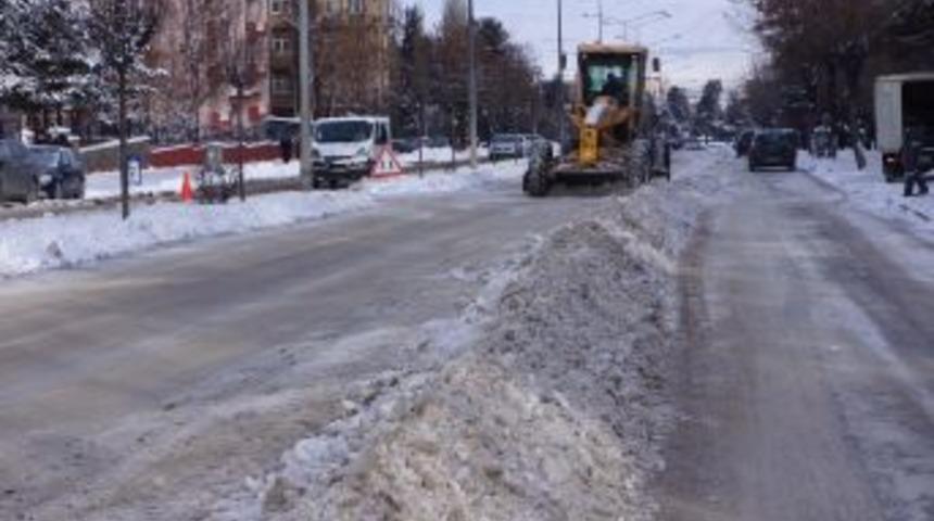 Belediyeler Kar Temizlik &Ccedil;alışması Başlattı