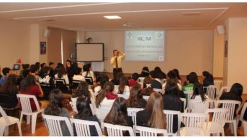 Polisten &Ouml;ğrencilere 'arkadaş' Uyarısı