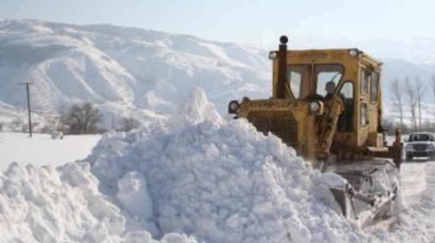 Erzincan&rsquo;da 66 K&ouml;y Yolu Ulaşıma Kapalı