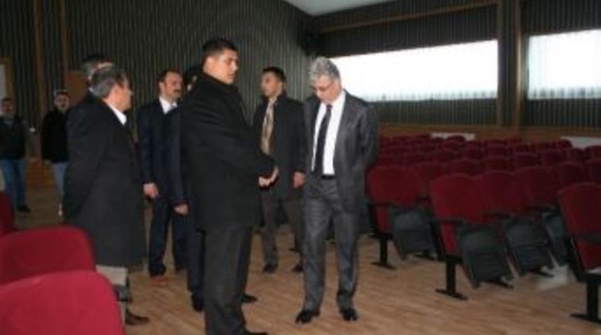 Kars Valisi Ve Azerbaycan Başkonsolosu Haydar Aliyev Lisesi&rsquo;nde İncelemelerde Bulundu