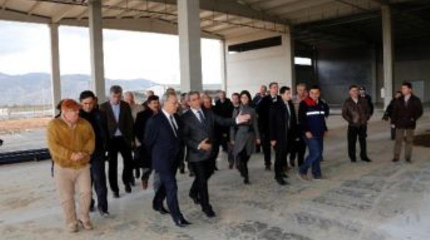 Sel&ccedil;uk'a B&uuml;y&uuml;kşehir M&uuml;jdeleri