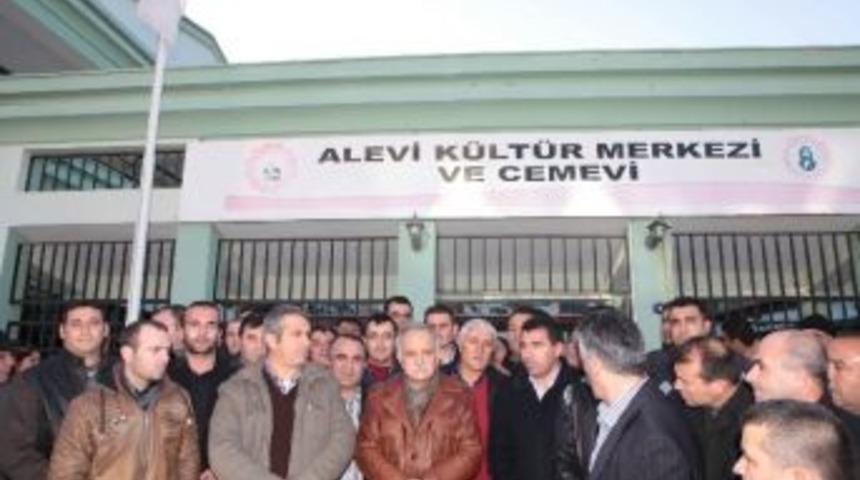 Başkan Karabağ'dan Yamanlar Cemevi'ne Ziyaret