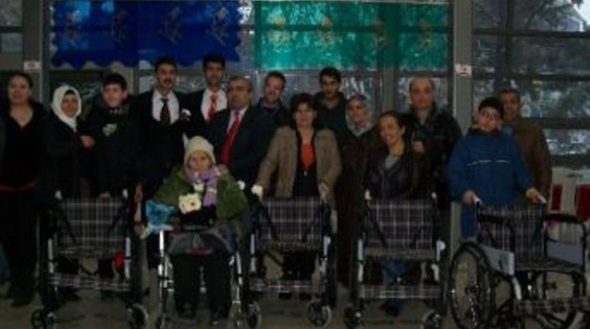 Engelliler Derneğine 5 Engelli Aracı Bağışı