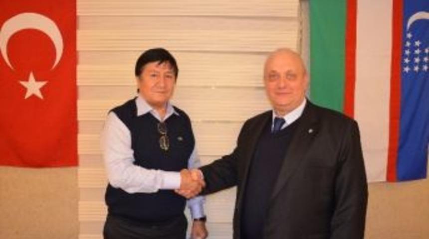 Özbekler Bursa'ya Hayran Kaldı