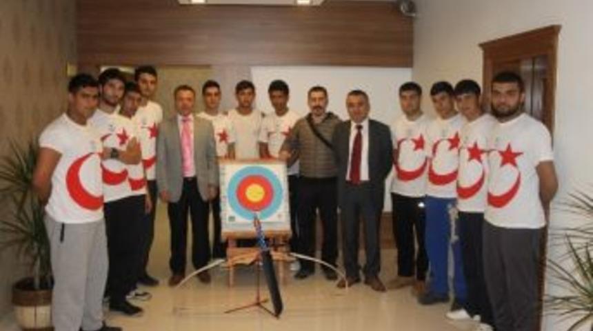 Espiye'de Okçuluk Kursu Açıldı