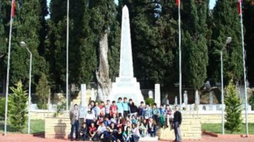 Gen&ccedil;ler İzmit'i &Ouml;ğreniyor