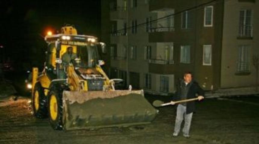Sungurlu Belediyesi'nden Gece Kar Mesaisi