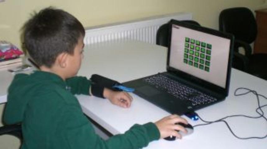 Dikkat Oyunu Programı Ihtiya&ccedil; Sahibi &Ccedil;ocuklara Uygulanmaya Başlandı