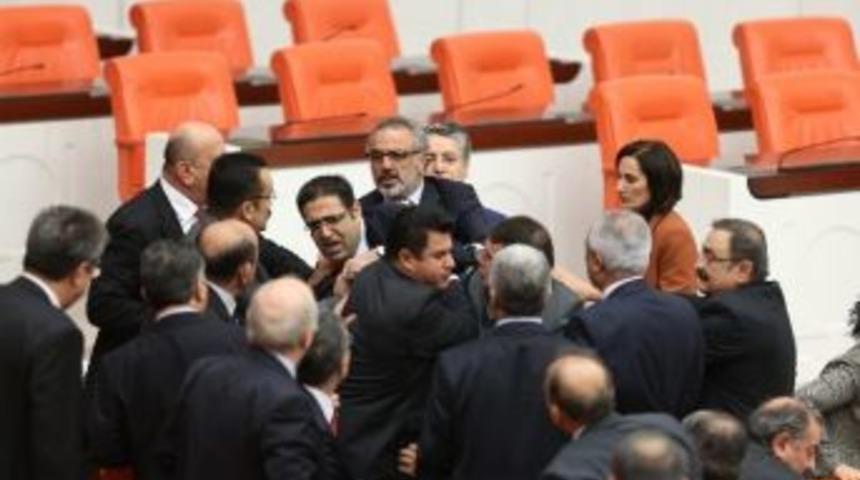 Tbmm Genel Kurulu'nda Gergin Anlar Yaşandı