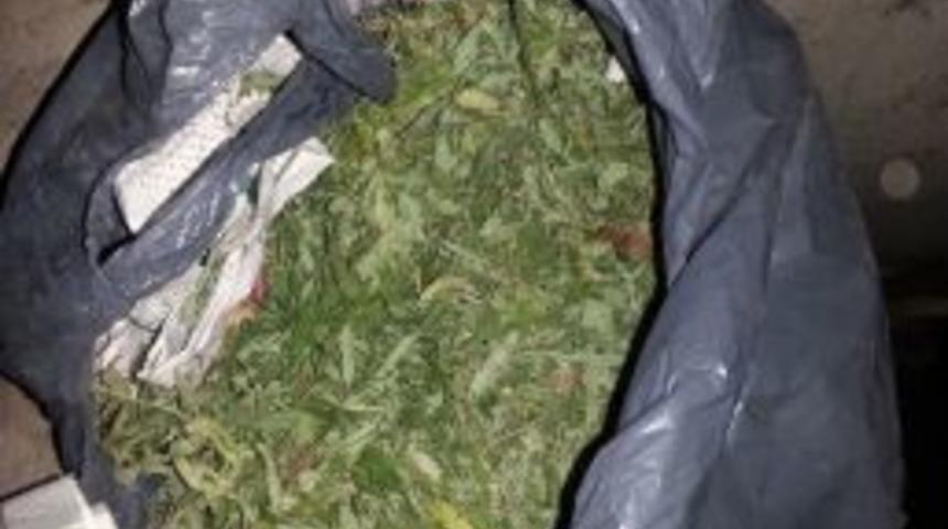 Çarşamba’da 850 Gram Esrar Ele Geçti