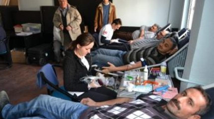 Kızılay Ekibi Kulu&rsquo;da 2 G&uuml;n Kan Alımı Yapacak