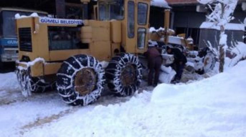 G&uuml;meli&rsquo;de Kar Temizleme &Ccedil;alışması