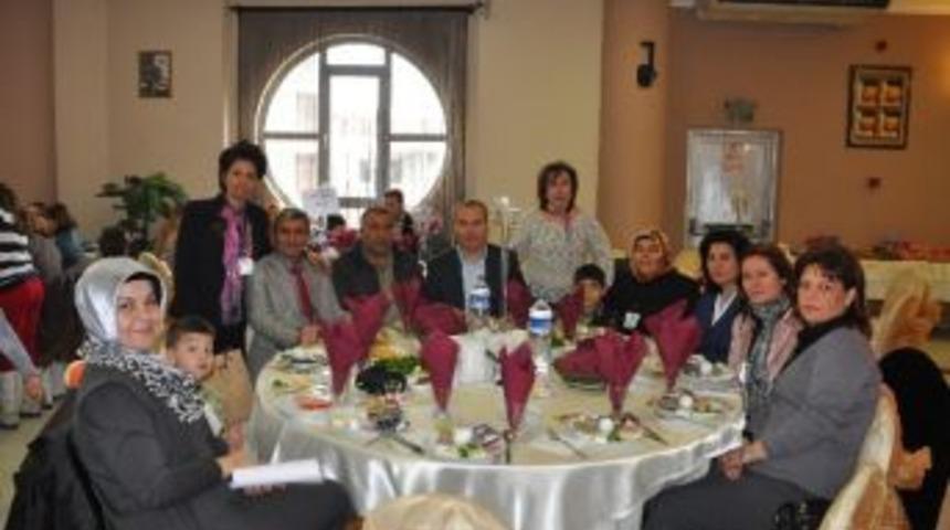 Hef'ten Tanışma Ve Kaynaşma Kahvaltısı