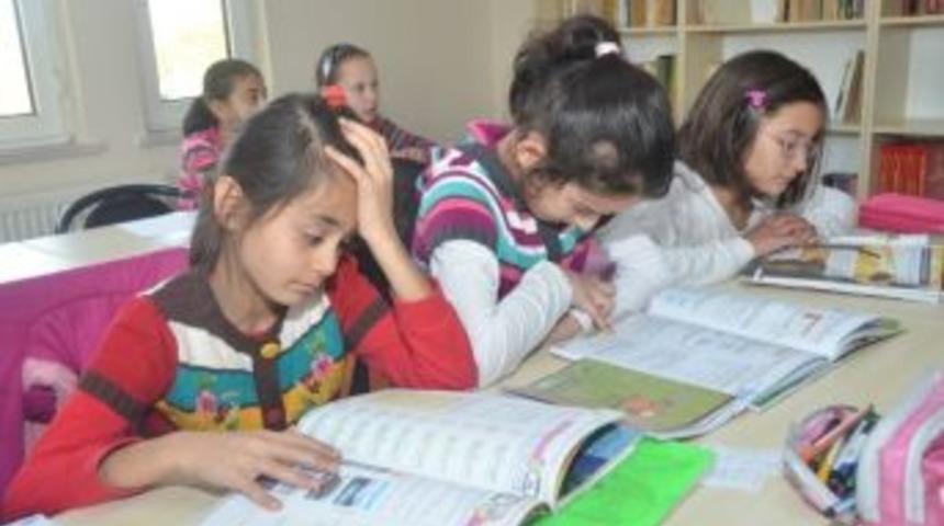 Kartepe'de Yeni Nesil Bilgi İle Yetişiyor