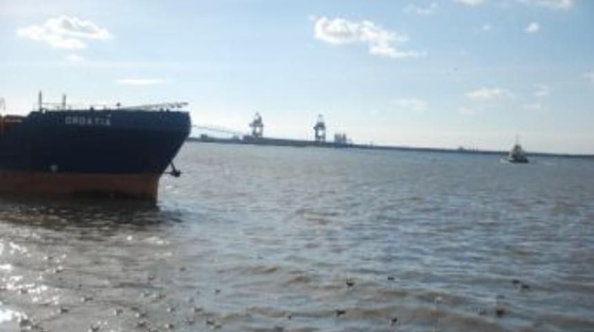 Karaya Oturan Gemi Kurtarılamadı