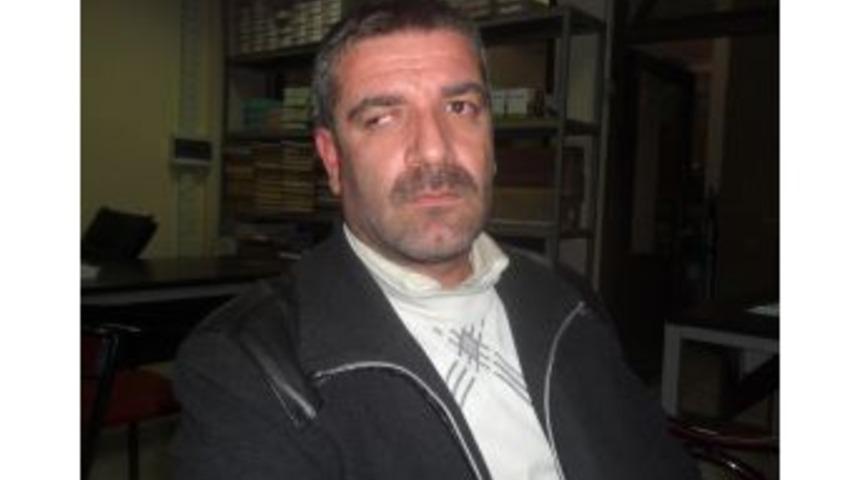 G&ouml;rme Engelli Baba &Ccedil;ocuklarını Okutmak I&ccedil;in Iş Istiyor