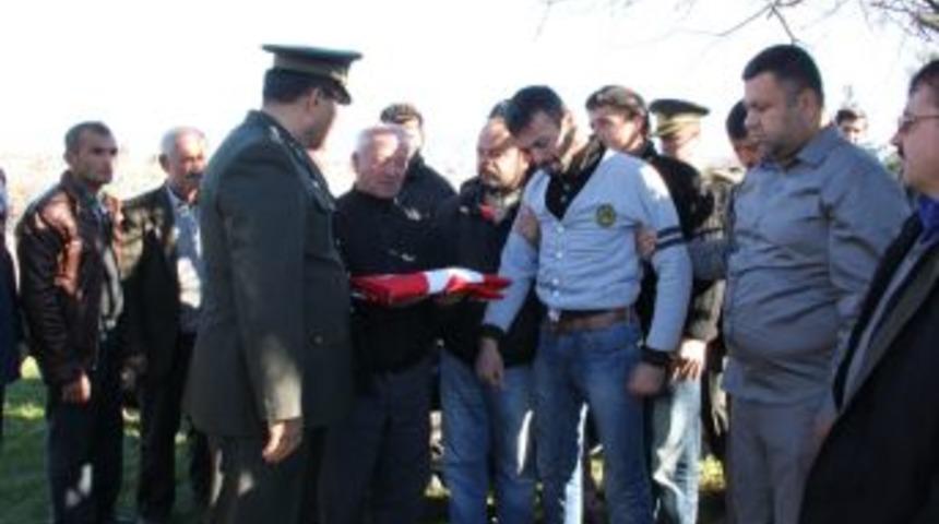 Vefat Eden Asker Son Yolculuğuna Uğurlandı