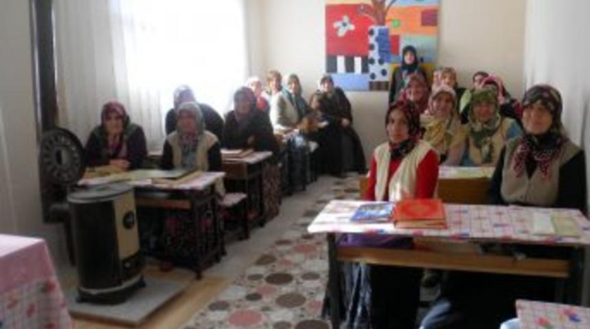 Ala&ccedil;am&rsquo;da Kadınlara Y&ouml;nelik Kuran Kursu A&ccedil;ıldı