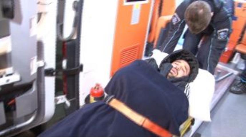 Sivassporlu &Uuml;mit Kurt, Hastaneye Kaldırıldı