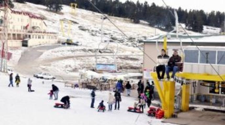 Uludağ'da Kar Kalınlığı 25 Santimetre