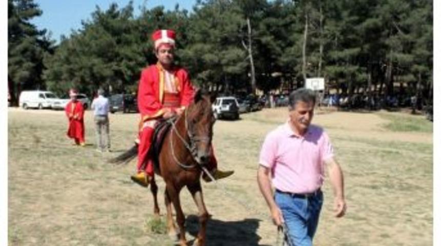 (özel Haber) Terapide Kullanılan Yarış Atı Ortada Kaldı