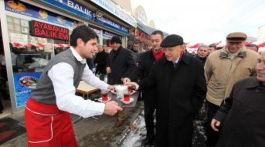 Yenilenen Laleg&uuml;l &Ccedil;arşısı T&ouml;renle A&ccedil;ıldı