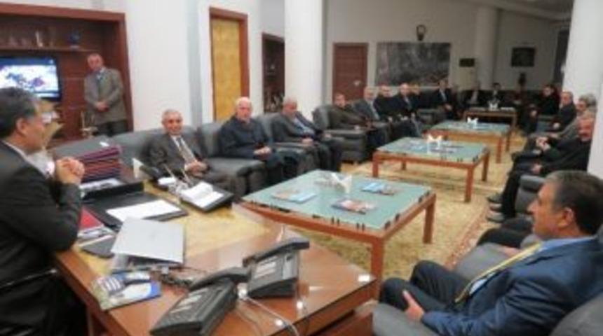 Esnaf Kuruluşlarından Belediye Başkanı &Ccedil;akır&rsquo;a Ziyaret