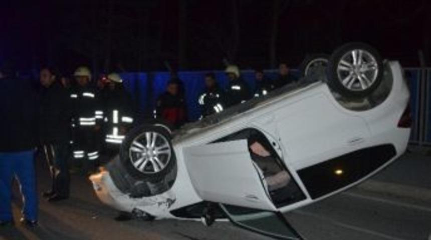 Aşırı Hız Ve Dikkatsizlik Kazaya Neden Oldu