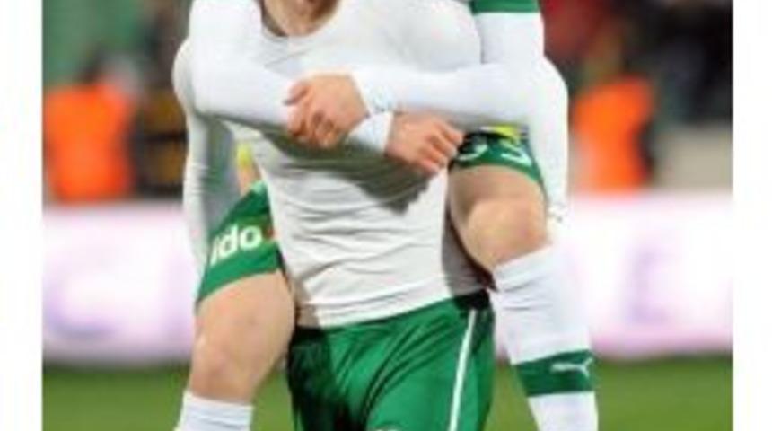 Galatasaray Serdar Aziz İ&ccedil;in Bursaspor'un Kapısını &Ccedil;alıyor