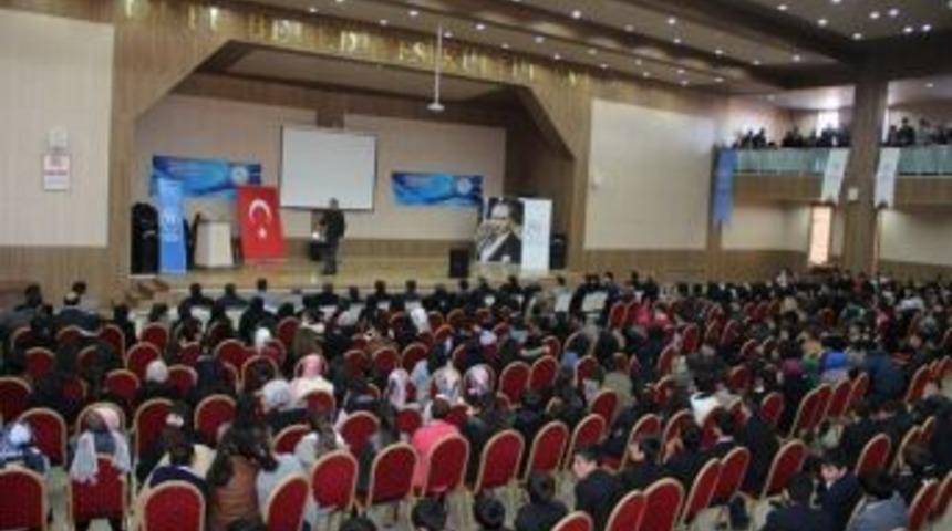 &Ouml;ğrencilere &ldquo;g&uuml;venli İnternet&rdquo; Anlatıldı