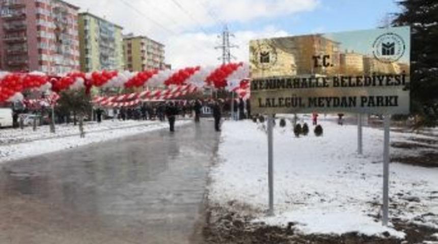Laleg&uuml;l &Ccedil;arşısı A&ccedil;ıldı