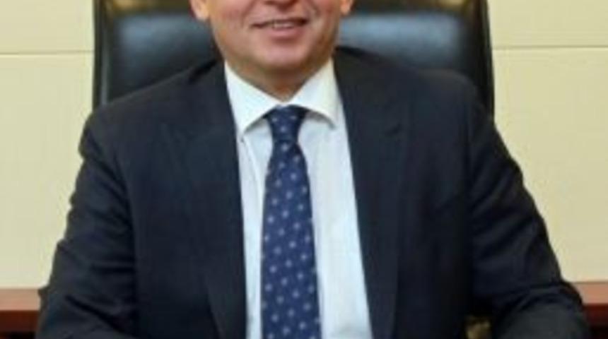 Milletvekili Zeybekci, Denizli Belediye Başkan Adayını Twitter&rsquo;dan A&ccedil;ıkladı