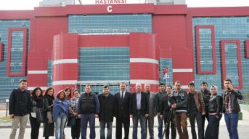 Azeriler Afyonkarahisar'da Sağlık Imkanlarını Inceledi