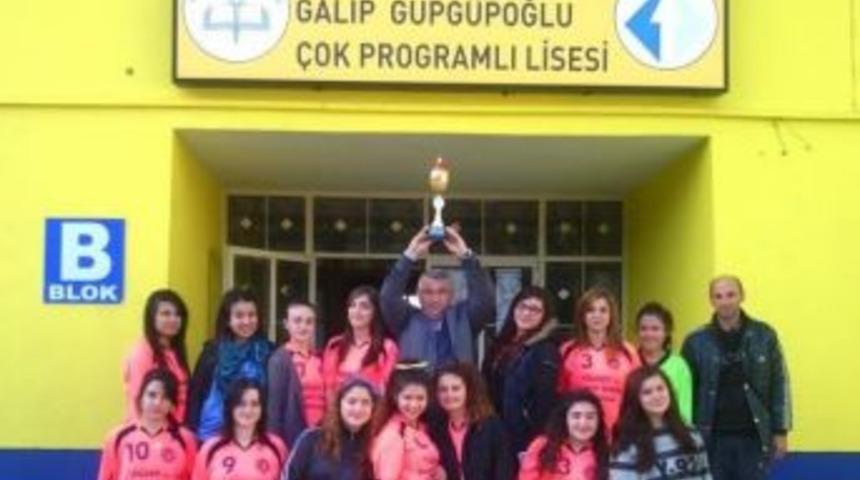 Karapınar Galip G&uuml;pg&uuml;poğlu &Ccedil;ok Programlı Lisesi'nden Başarı