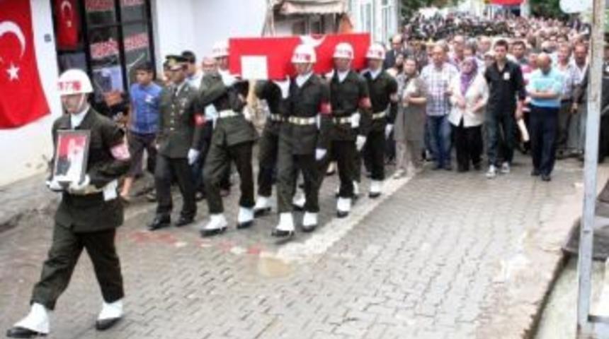 Edremitli Şehit Astsubaya Vefa