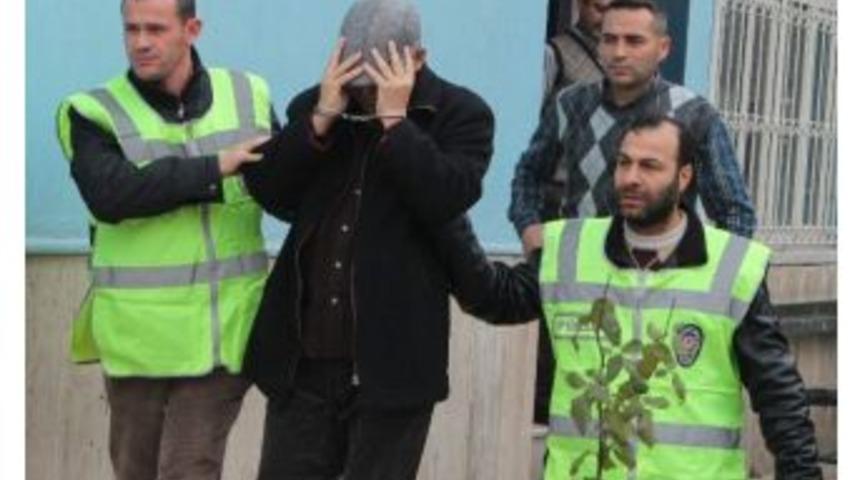 Su&ccedil; Makinesi 5 Yıl Ka&ccedil;tı Sevgilisinin Evinde Yakalandı
