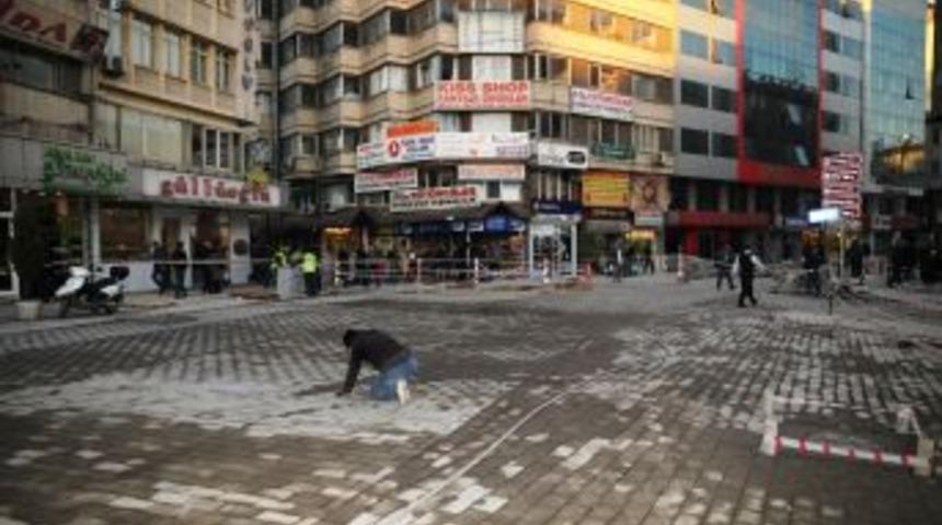Karag&ouml;z Caddesi Yeniden Trafiğe A&ccedil;ılıyor