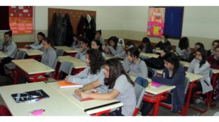 Şofbenden &Ouml;len Liseli G&uuml;lben Arkadaşlarını G&ouml;zyaşına Boğdu