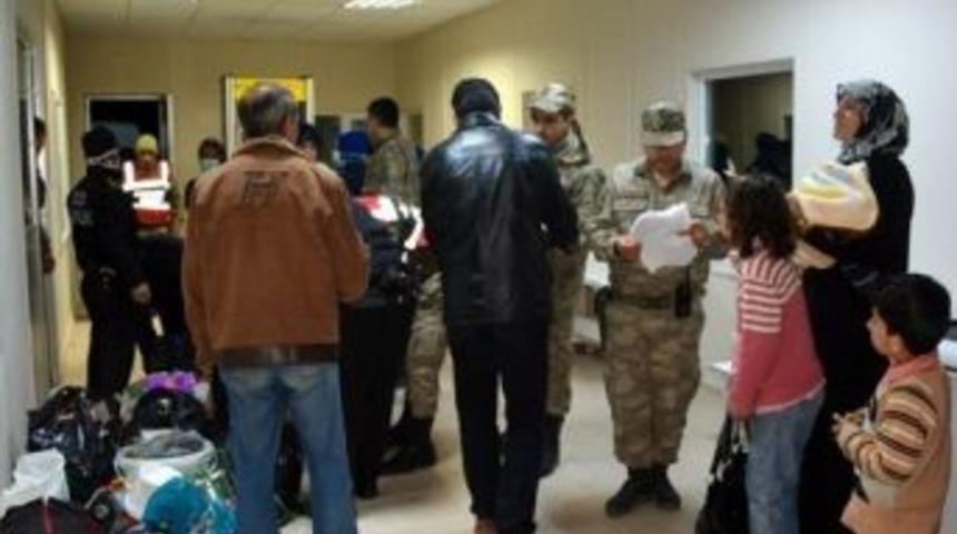 Suriyeli Bin 90 Sığınmacı &Ccedil;adır Kente Yerleştirildi