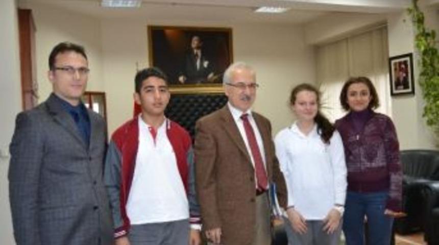 &Ouml;ğrenciler Sordu Milli Eğitim M&uuml;d&uuml;r&uuml; Yanıtladı