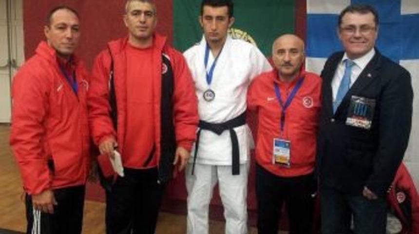 G&ouml;rme Engelli D&uuml;ndar Judoda Avrupa &Uuml;&ccedil;&uuml;nc&uuml;s&uuml; Oldu