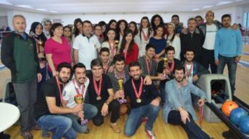 Atat&uuml;rk &Uuml;niversitesi Spor Şenlikleri Sonu&ccedil;landı