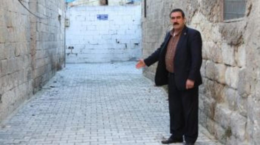 Şehitkamil&rsquo;den Yaprak Mahallesine Kilitli Parke Taşı