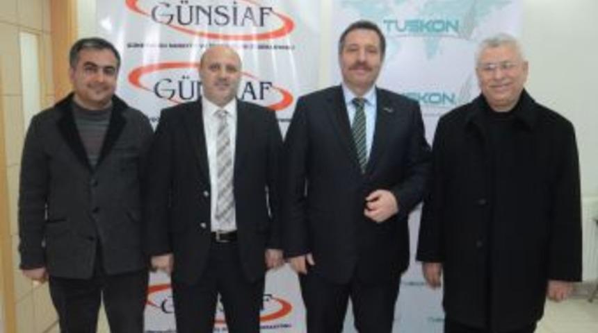 'TUSKON B&uuml;nyesinde Yapılan &Uuml;lke Gezileri Meyvelerini Veriyor'