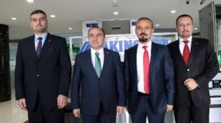 Arnavutluk B&uuml;y&uuml;kel&ccedil;isi Mu&ccedil;aj&rsquo;dan Akınsoft&rsquo;a Ziyaret