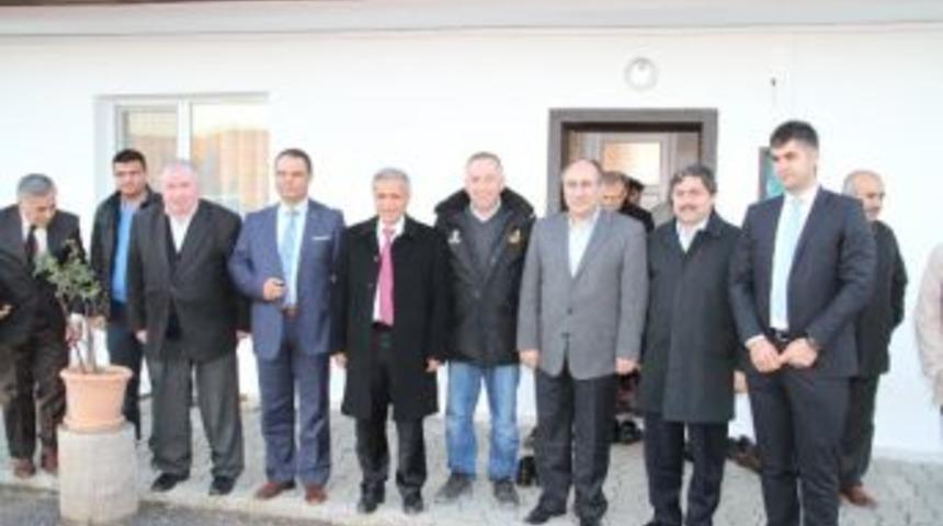 Vali Savaş&rsquo;tan Organik Zeytin &Ccedil;iftliğine Ziyaret