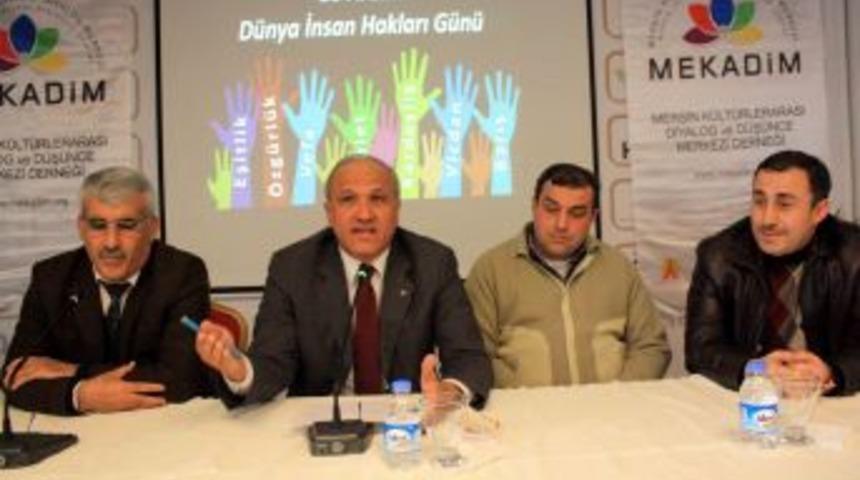 Velilerden İnsan Hakları G&uuml;n&uuml;'nde Dershanelerin Kapatılmamasına Tepki